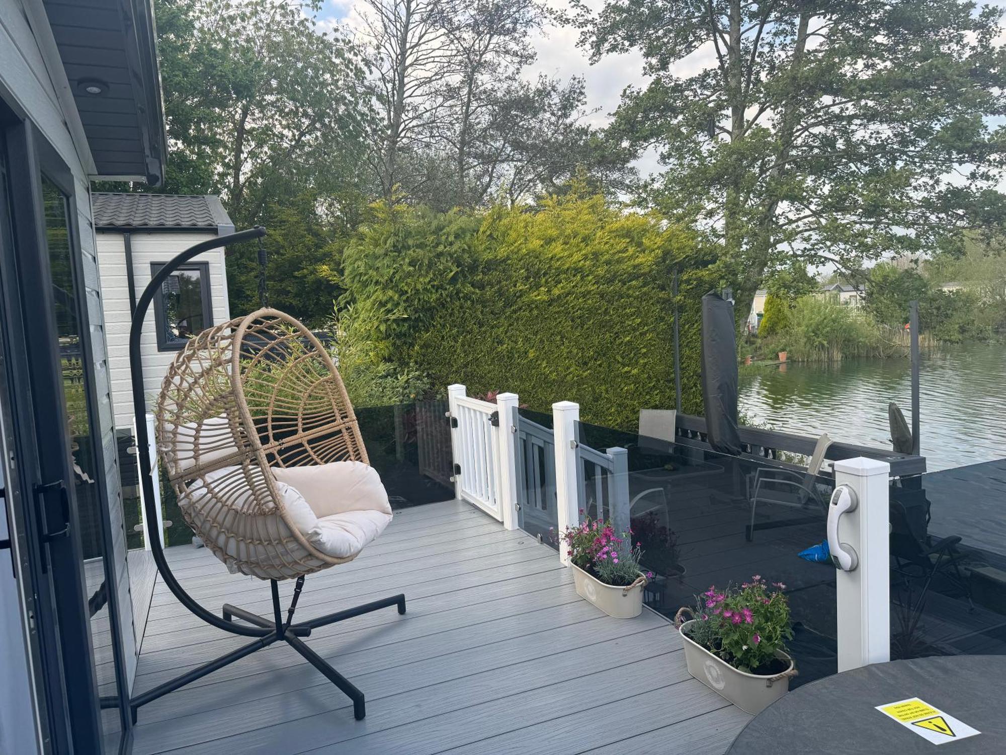 Lakeside Dorchester Lodge - Hot Tub With Fishing Peg Tattershall Ngoại thất bức ảnh