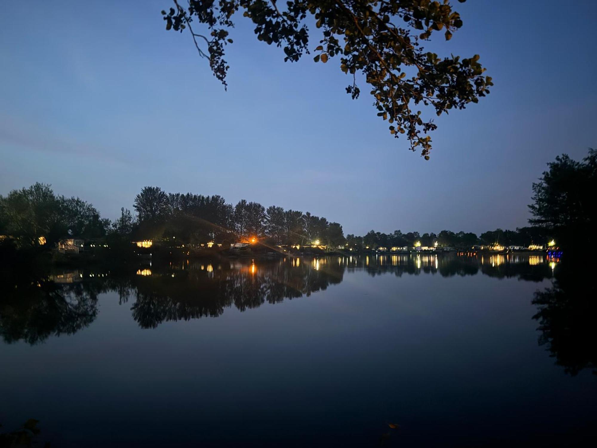 Lakeside Dorchester Lodge - Hot Tub With Fishing Peg Tattershall Ngoại thất bức ảnh
